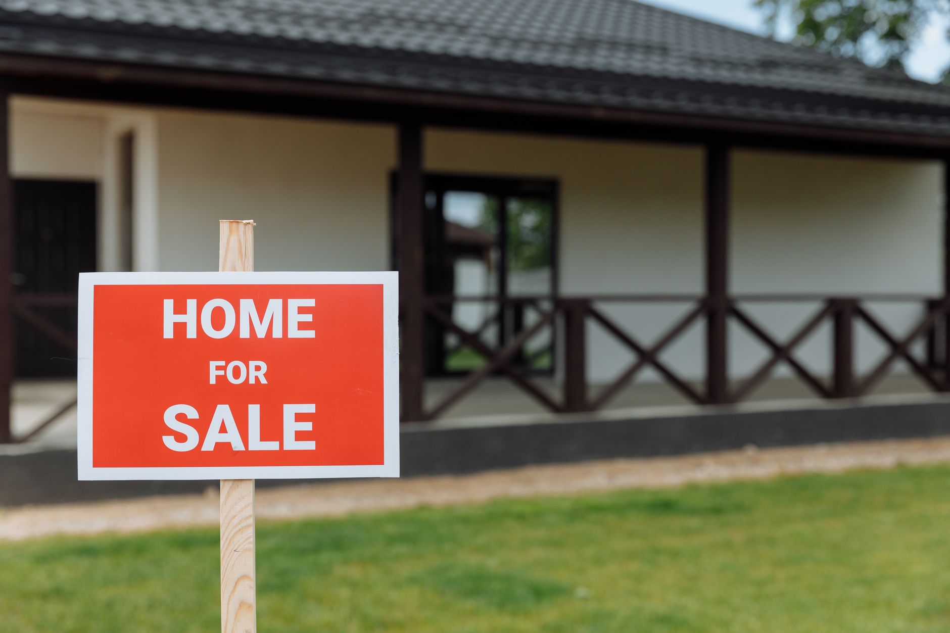Bright modern residential homes for sale with spacious yards and open floor plans.